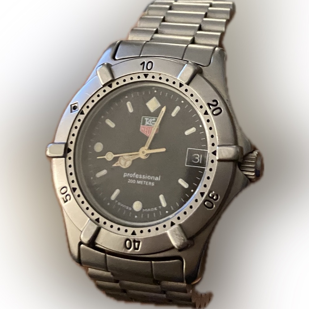 TAG Heuer Men's Watch Professional